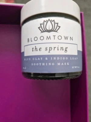 BLOOMTOWN Clay & Indigo Leaf Face Mask 90ml New Perfect for Oily Skin - Image 1 of 4