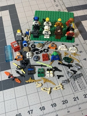 Смешанный лот минифигурок и аксессуаров LEGO Spider-Man Star Wars Ninjago быстрая доставка - Изображение 1 из 4