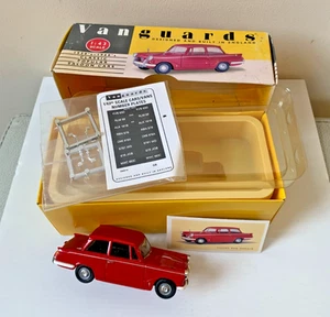 CORGI VANGUARDS - TRIUMPH HERALD SALOON- RED -VA5000 - Picture 1 of 5