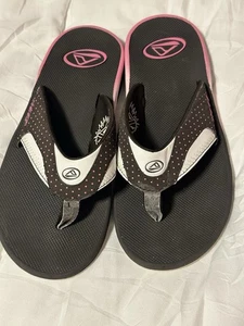 REEF Fanning Women’s Flip Flops Size 9 — Built In Bottle Opener In The Sole - Picture 1 of 7