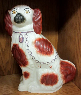 GRAN PERRO STAFFORDSHIRE INGLÉS ANTIGUO DE 13" DE ALTO ALREDEDOR DE MEDIADOS DE 1800_DULCE Foto 1 de 4