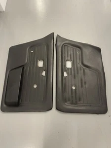 BMW E30 SET OF 4 BLACK SCHWARZ Sedan DOOR PANELS CARDS FRONT 325i 325 318 - Picture 1 of 11