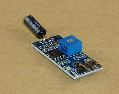 Vibration Sensor Module SW-18015P sensor vibración Arduino - Imagen 1 de 3