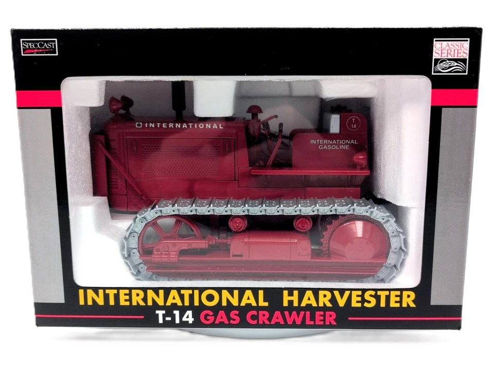 1/16 International Harvester T-14 Gas Crawler Dozer - Image 1 of 3