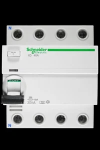 TAGLIERINA 40 AMP 30mA FOUR POLE RCCB RCD TYPE A ILD A9R21440 ACTI9 - Foto 1 di 7
