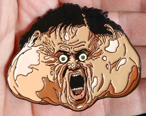 Big Trouble In Little China 1986 Head Explosion Thunder Custom EMAILLE PIN Lo Pan - Bild 1 von 3