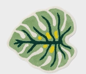 Tappeto da bagno antiscivolo lavabile in lavatrice a forma di foglia verde - Room Essentials™ - Foto 1 di 2