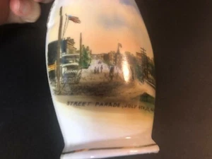 Vaso ricordo - Street Parade 4 luglio 1905 Marion, WI - Foto 1 di 11