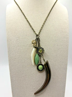 Collar Borla Multi Dije Tono Bronce Abulón Diente Cuentas Cristal Cuerno Imitación Foto 1 de 4