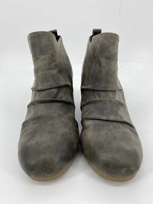 Maurices Tammy Gray Faux Leather Wedge Ankle Booties Side Zip Women’s Size 7M - Image 1 of 4