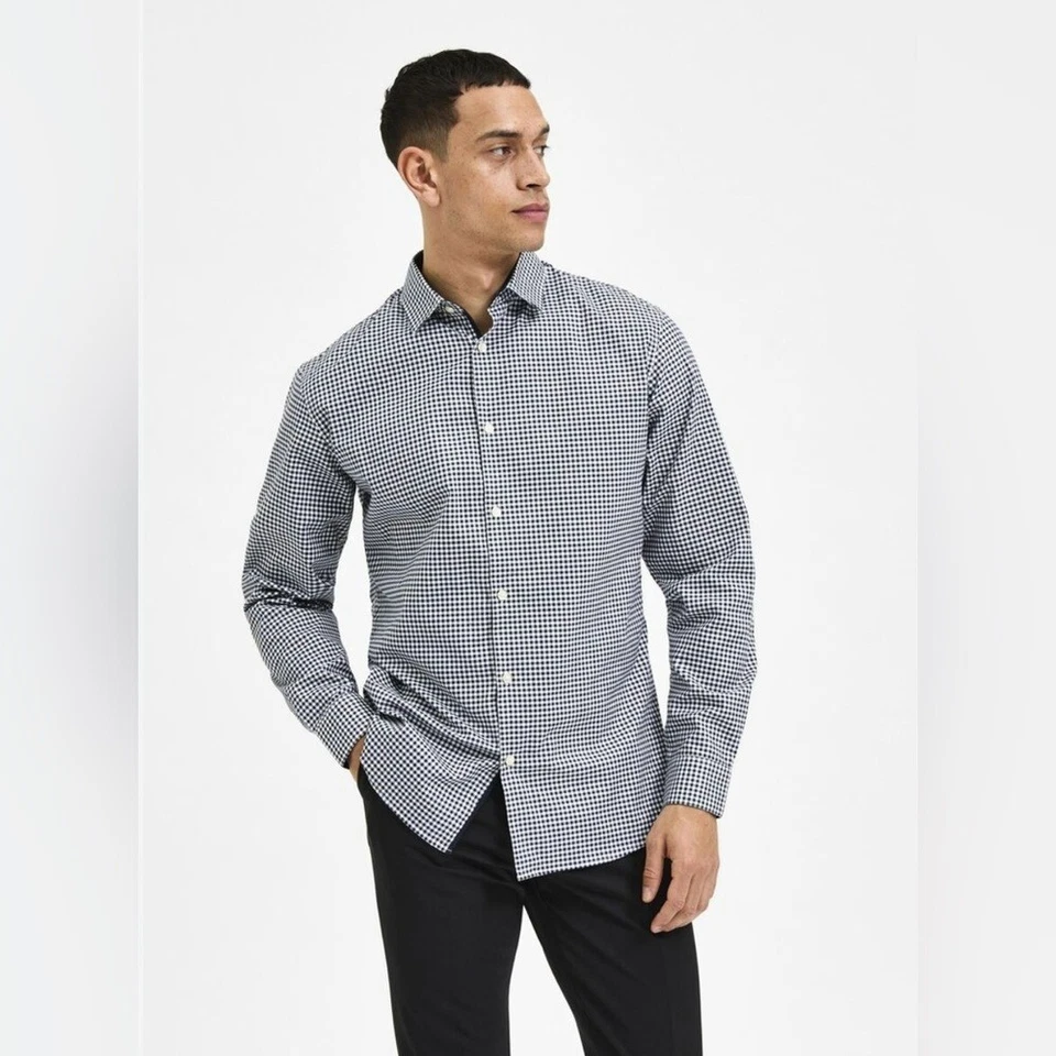 The North Face Men's Buttonwood Long Sleeve Plaid Shirt in Black/White Size M - Image 1 of 4