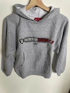 Raiders/ Buccaneers Super Bowl XXXVII Hoodie Kids Medium 10/12 Reebok - Picture 1 of 3