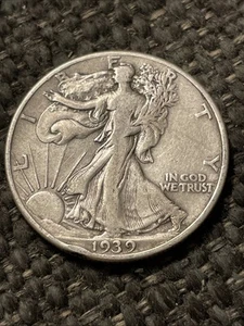 1939 Walking Liberty Silver Half Dollar Coin - Picture 1 of 2