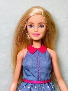 Mattel - Barbie - Millie Face Sculpt, Blonde, Jean Polka Dot Dress