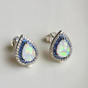 925 Sterling Silver Natural White Pear 6x8.7mm Opal 1/2'' Earrings Gemstone - Picture 1 of 2