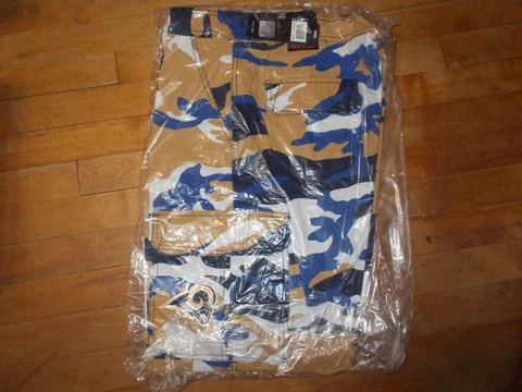 NWTS NFL LOS ANGELES RAMS Camo Cargo Pants Size 36W X 32L Men's Cover