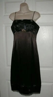 Vestido de fiesta de cóctel mediano para mujer recto sin mangas tela asiática  Foto 1 de 4