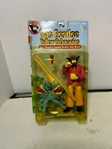 The Beatles Yellow Submarine Sgt Peppers John Lennon & Bulldog McFarlane Spawn - Picture 1 of 2