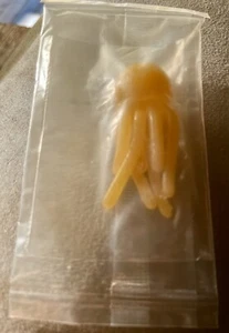 Vintage NIP KELLOGGS Cereal Yellow Octopus Wacky Wall Walker 1980’s - Picture 1 of 4