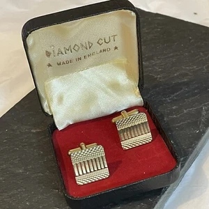 Vintage Retro 60/70's Diamond Cut Gold Tone Square Cufflinks Boxed NOS - Picture 1 of 7
