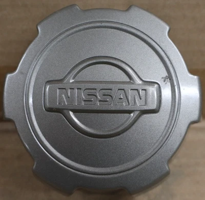Tapa central de carbón Nissan Pathfinder 1999-2001 usada OEM 403152W400 62370 Foto 1 de 4