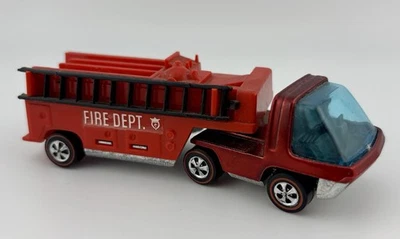 Hot Wheels ~ Redline 1970 Heavyweights ~ Camión de bomberos Foto 1 de 4
