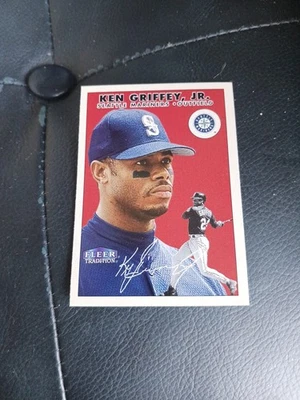2000 Fleer Tradition - Ken Griffey Jr #222 MINT - Image 1 of 2