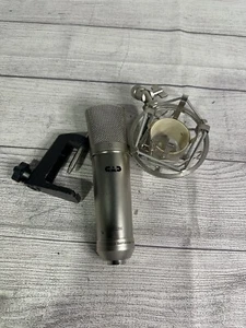 CAD Audio GXL2200 Professional Cardioid Gold Diaphragm Condenser Microphone  - Picture 1 of 8