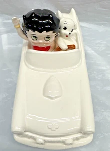 Vintage 1983 Betty Boop And Pudgy Dog in White Car Trinket Box Hand Painted - Picture 1 of 21