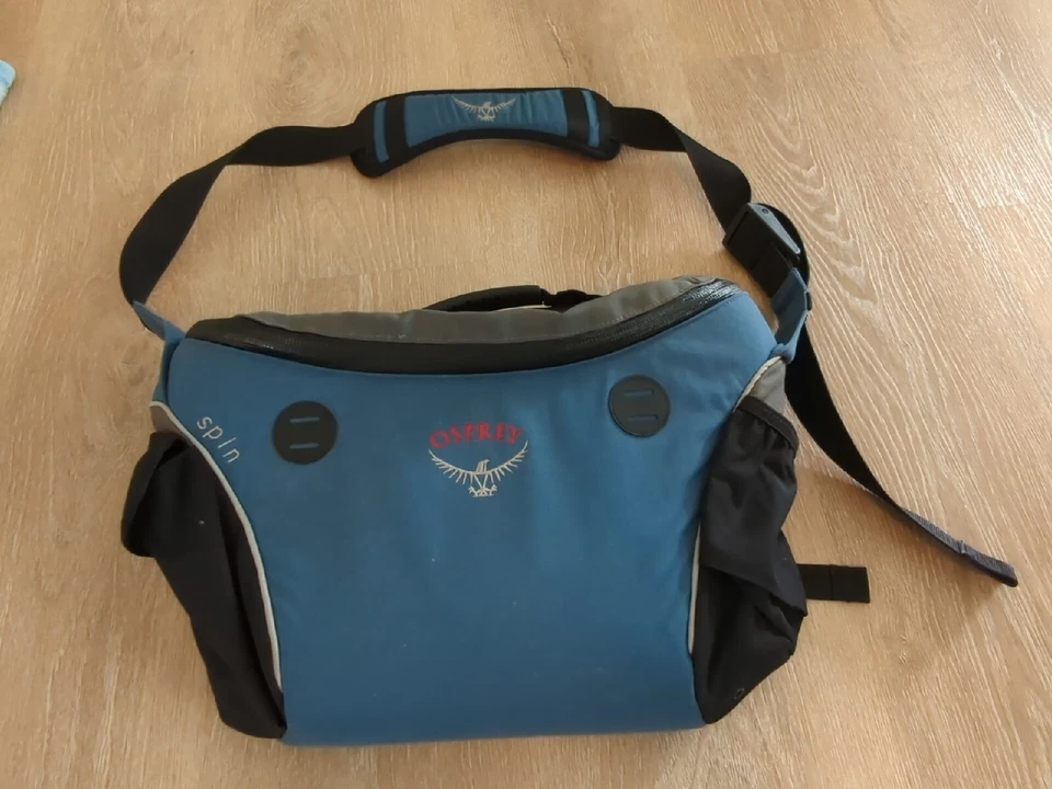 Bolso Mensajero/Mensajero Osprey Pack Spin Azul y Negro Foto 1 de 4