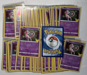 LOT OF 100 Mew 011/025 Pokemon Celebrations 25th Anniversary - Picture 1 of 3