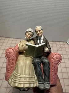Vintage Enesco Music Box Treasured Memories “Fond Remembrances” Grandparents - Picture 1 of 9