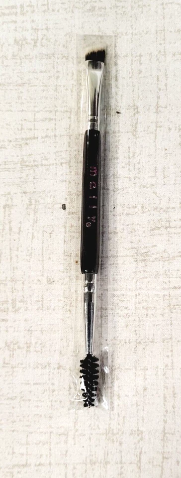 Ceja sintética en ángulo Mally de doble extremo + cepillo de carrete para maquillaje ~ TOTALMENTE NUEVO Foto 1 de 1