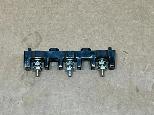 Caja de terminales eléctrica deslizable OEM Bosch 00436364 para HTI8056U/07 Foto 1 de 1