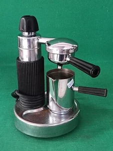 MACCHINA DA CAFFÈ CAFFETTIERA ELETTRICA AMA MILANO VOLT 220 FUNZIONANTE. CR25 - Picture 1 of 11
