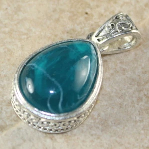 SILVER Vintage Style Green Agate Teardrop Pendant Jewelry Woman Gift - Picture 1 of 1