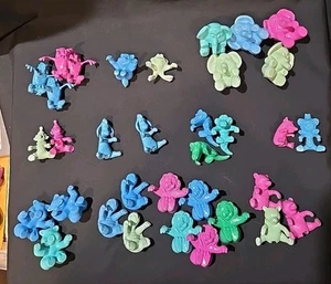 Vintage Cereal Bowl Hanger Figures Lot of 34 - Kellogg's & Nabisco LOT OF 34 - Picture 1 of 13