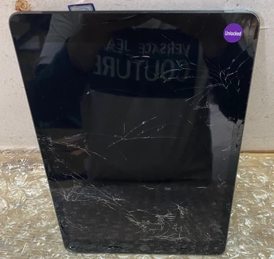 Apple iPad 9th Gen. A2604 64GB, Grey, Cracked Glass (OFFER WELCOME) - Image 1 of 4