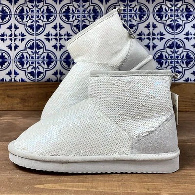 PINK Victoria’s Secret White Sequin Faux Fur Lined Mukluk Boots Size 7-8 NWT - Image 1 of 4