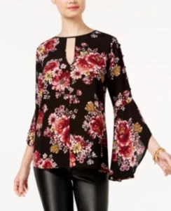Gypsies & Moondust Juniors' Gigi Printed Keyhole Top. Size: X-Small. - Picture 1 of 2