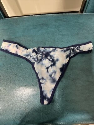 Victoria's Secret Malla Acanalada Azul Corbata y Teñido Tanga Panty Mediano Foto 1 de 2