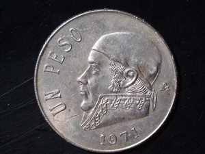 MEXICO 1971 ONE PESO COIN #2 - Picture 1 of 2