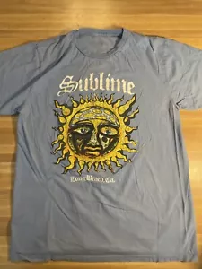 Camiseta Sublime Long Beach, CA Licencia Oficial Talla Grande Azul - Imagen 1 de 3