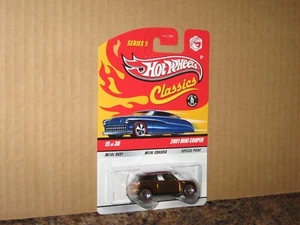 2008 Hot Wheels Classics 2001 Mini Cooper Gold Variant Red Line Rare VHTF  - Picture 1 of 3
