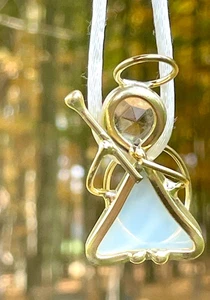 Collar conductor de música ángel vitral tono dorado hecho a mano 1984 de colección A940 - Imagen 1 de 6