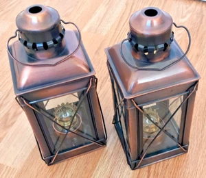 A Lovely Pair of Matching Vintage Copper Oil Lanterns with handles FREE P & P - Picture 1 of 5