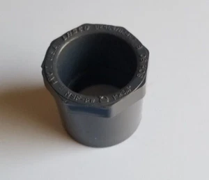 Grifo de buje reductor Lasco 1" X 3/4" X Slip SCH80 - Imagen 1 de 2