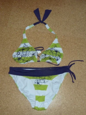 Bikini, Zweiteiler, Marke okay, Apfelgrün/weiß, geformte Cups, Neu - Größe M - Bild 1 von 4