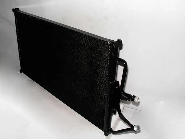 A/C Condenser For 1996-2000 GMC C3500 1997 1998 1999 HB554QD - Image 1 of 1
