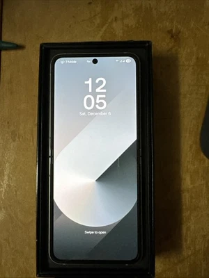 Nuevo Samsung Galaxy Z Flip 6 Foto 1 de 4